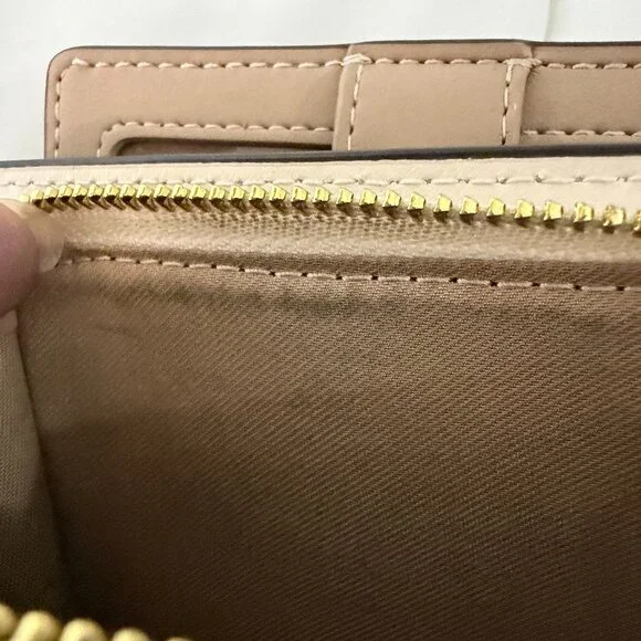 Coach Snap Wallet In Signature With Floral Print - Picture 10 of 11